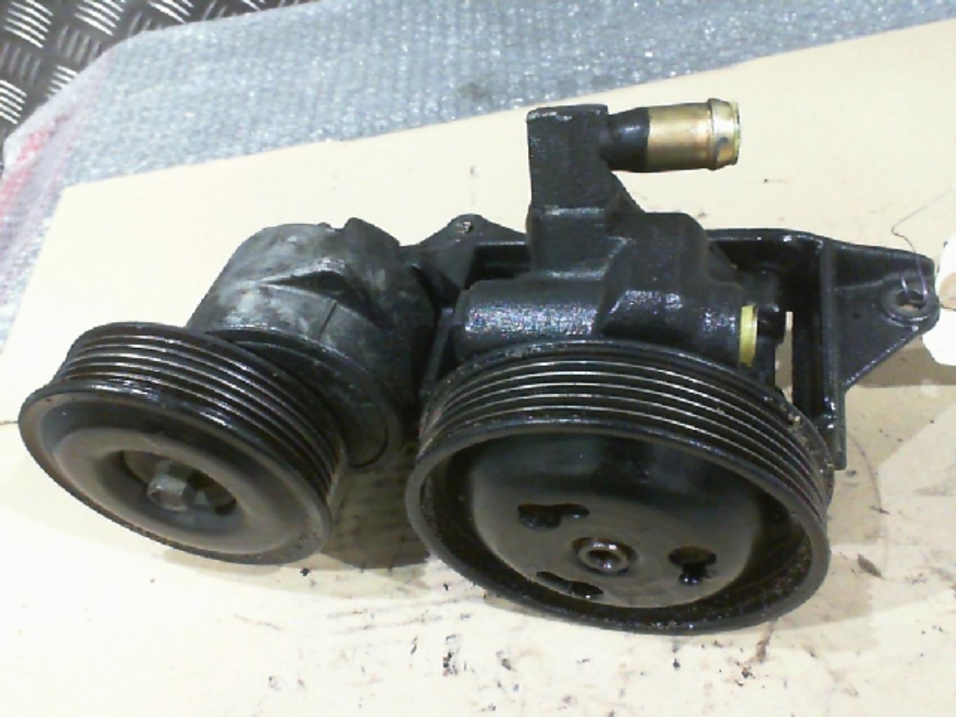 Pompe de direction FORD PUMA COUPE Essence - 1