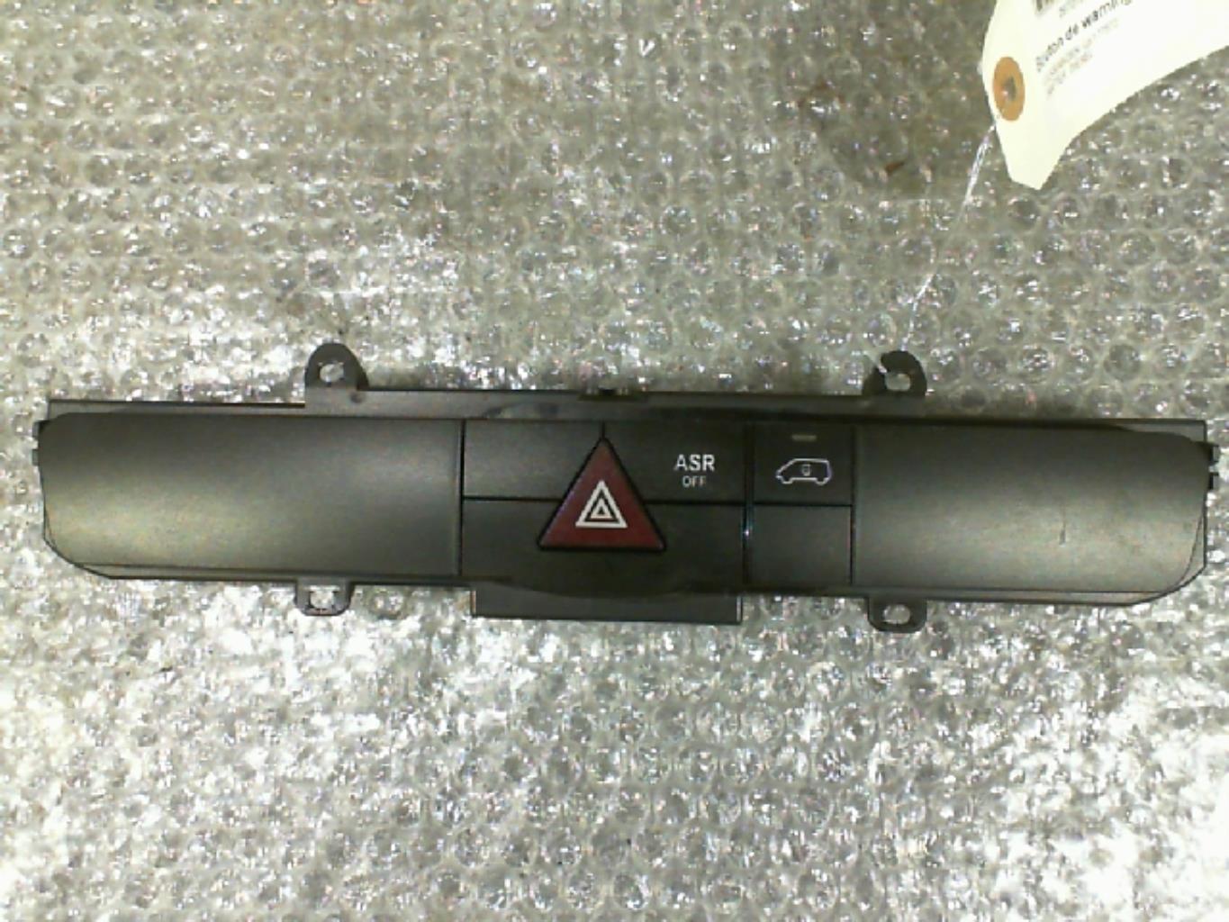 Bouton de warning VOLKSWAGEN CRAFTER 1 PHASE 1 Diesel - 1
