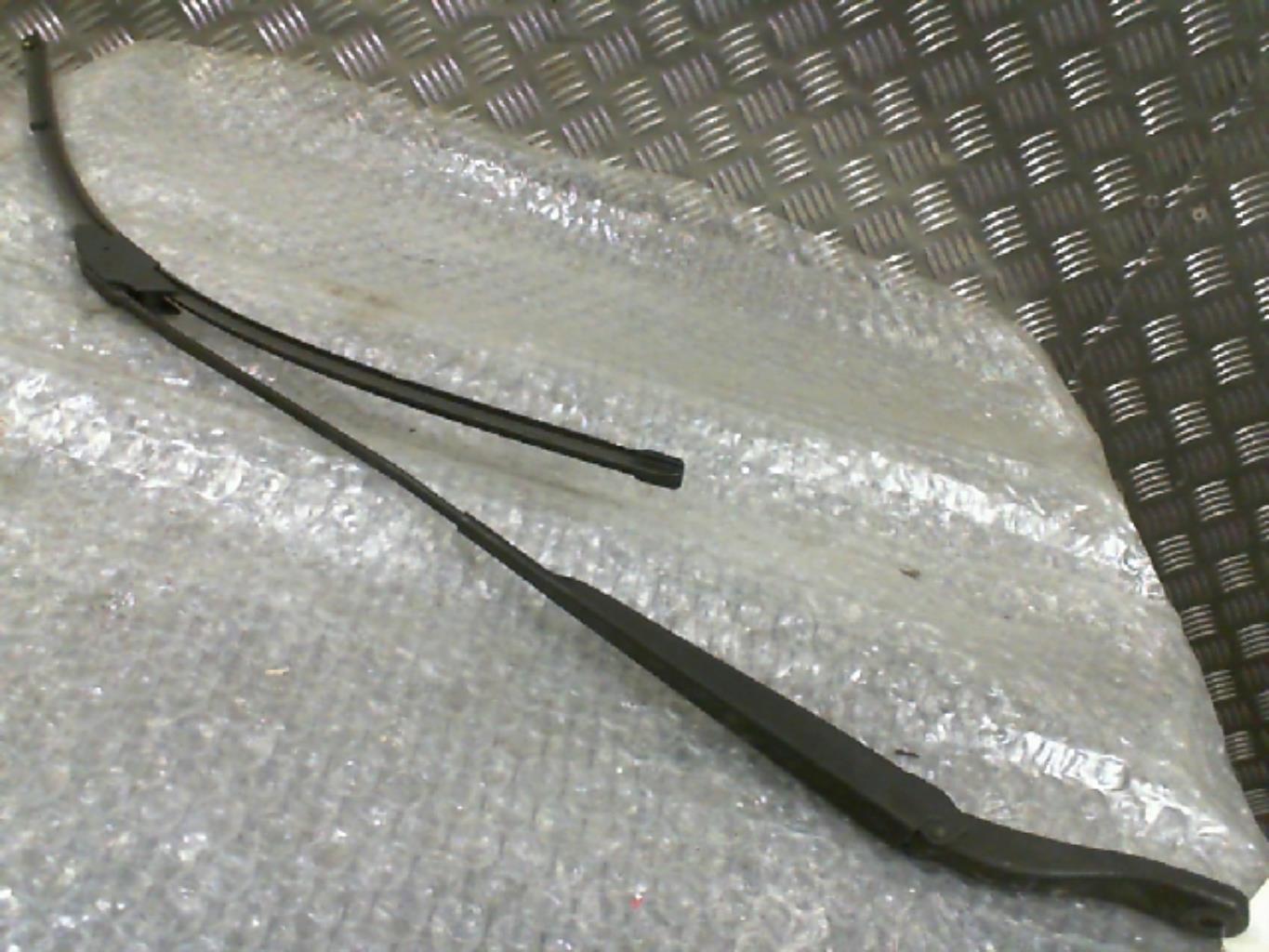 Braccio tergicristallo anteriore sinistro RENAULT MASTER 3 Diésel - 1