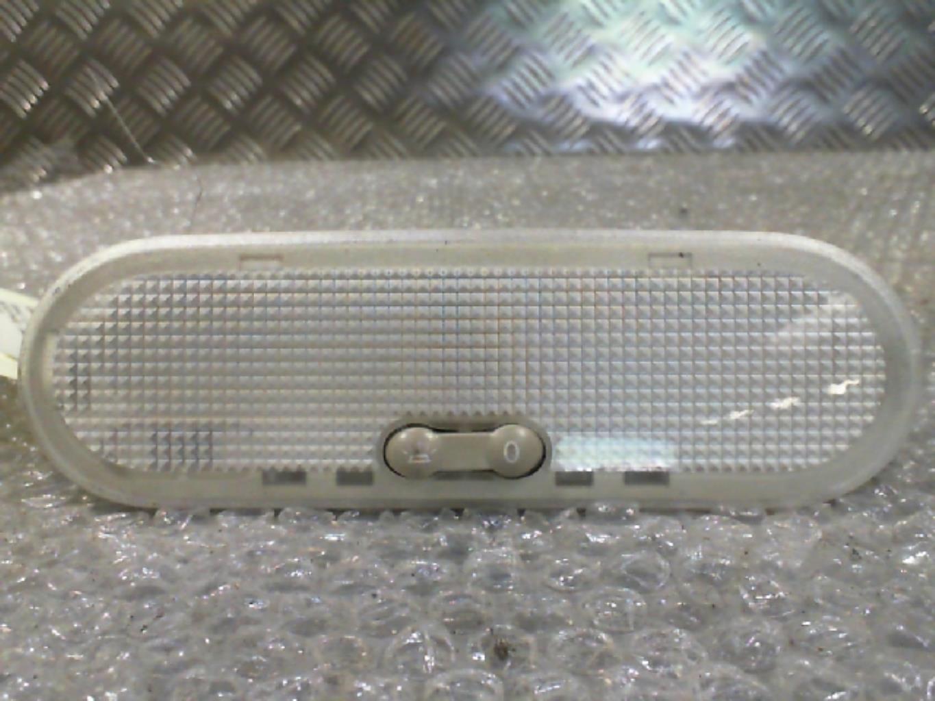Eclairage de plafonnier RENAULT MODUS PHASE 1 Diesel - 1