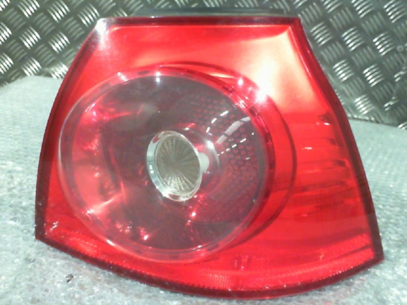 Fanale posteriore principale destro (luci) VOLKSWAGEN GOLF 5 Diésel - 1