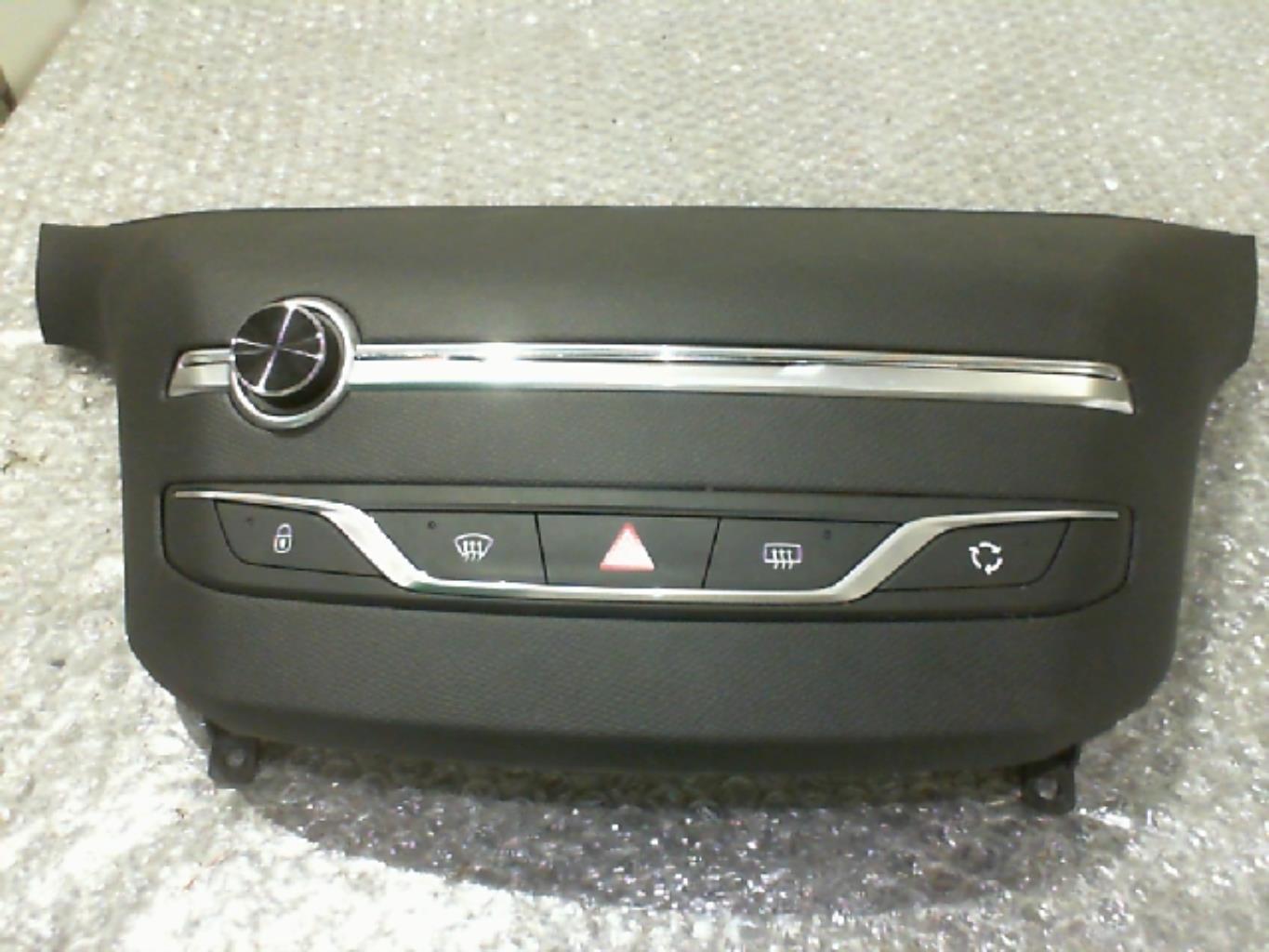 Commande autoradio PEUGEOT 308 2 PHASE 1 Essence - 1