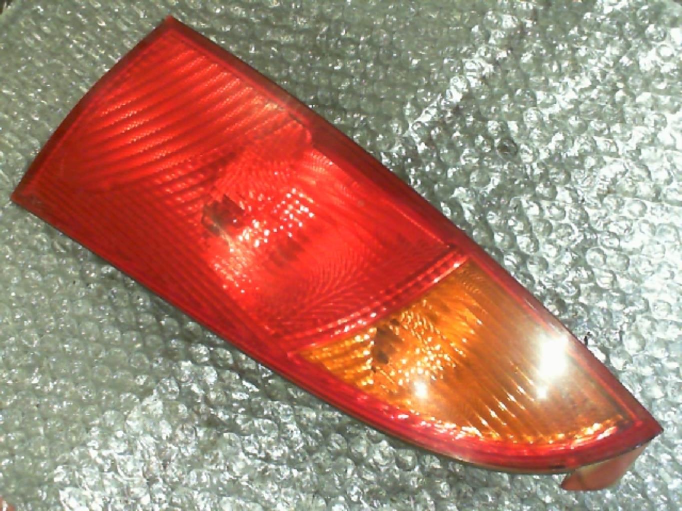 Fanale posteriore principale sinistro (luci) FORD FOCUS 1 Diésel - 1
