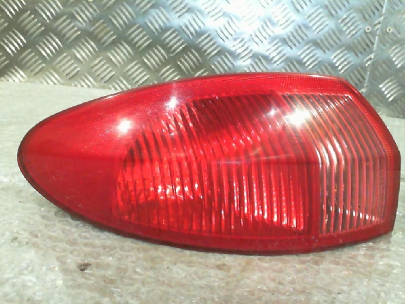 Fanale posteriore principale sinistro (luci) ALFA ROMEO 147 PHASE 1 Diésel - 1
