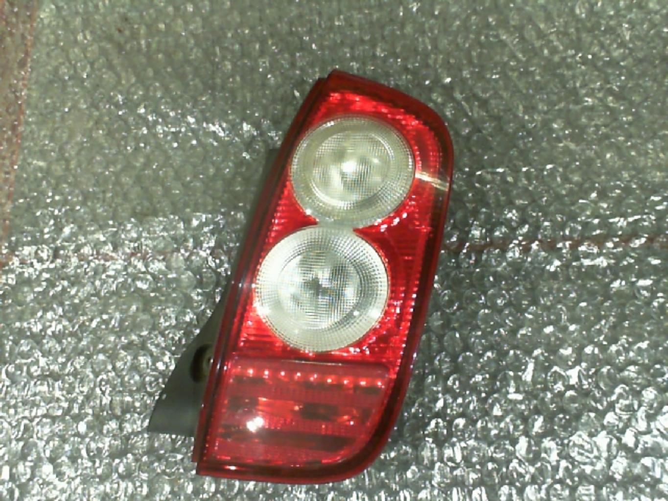 Fanale posteriore principale destro (luci) NISSAN MICRA 3 PHASE 1 Diésel - 1