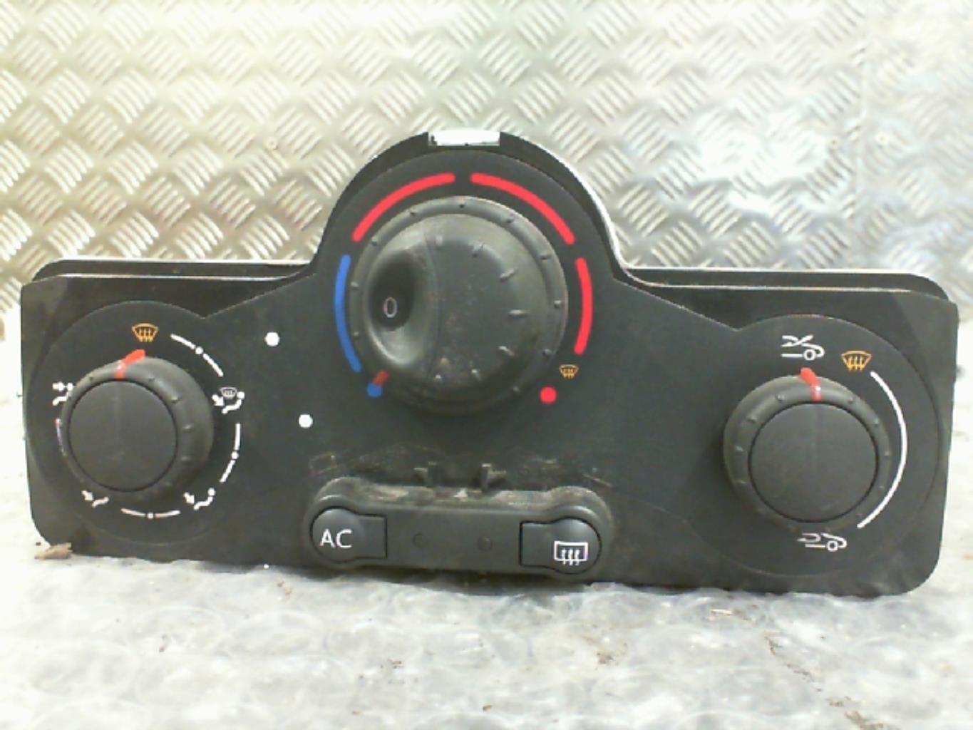 Commande chauffage RENAULT MODUS PHASE 2 Diesel - 1