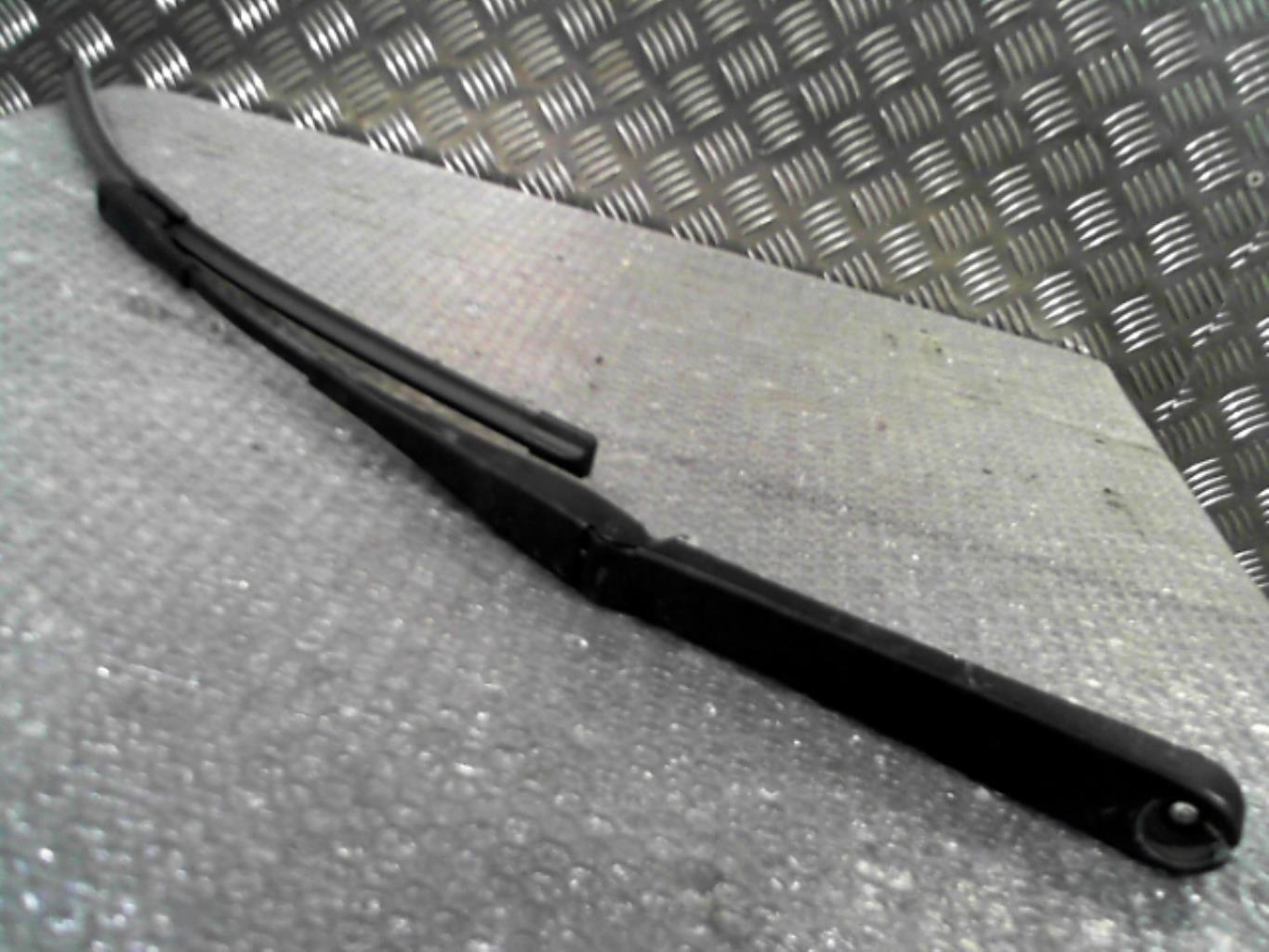 Braccio tergicristallo anteriore destro SAAB 9.3 2 SPORT SEDAN PHASE 2 Diésel - 1