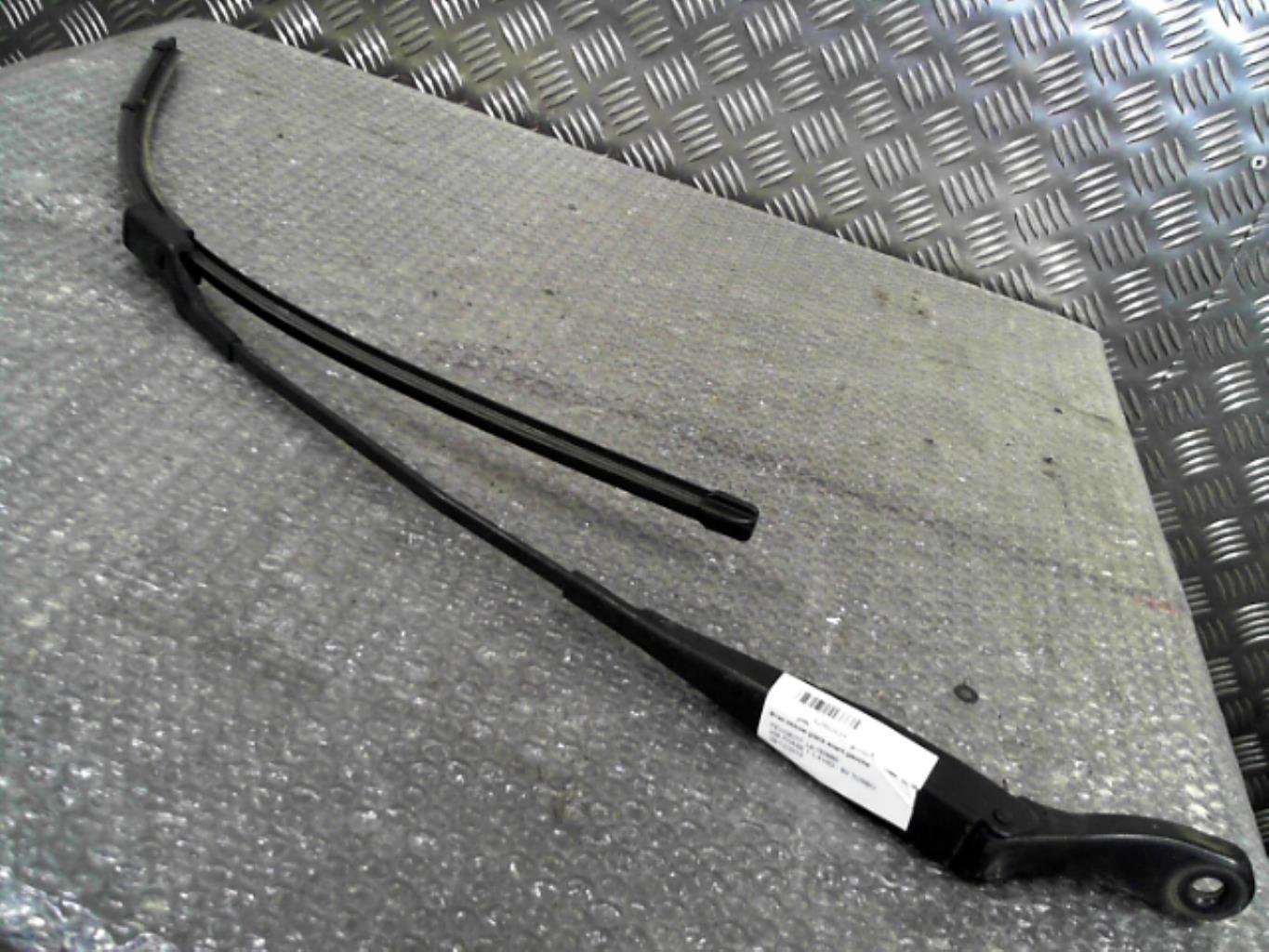 Braccio tergicristallo anteriore sinistro PEUGEOT 208 1 PHASE 1 Diésel - 1