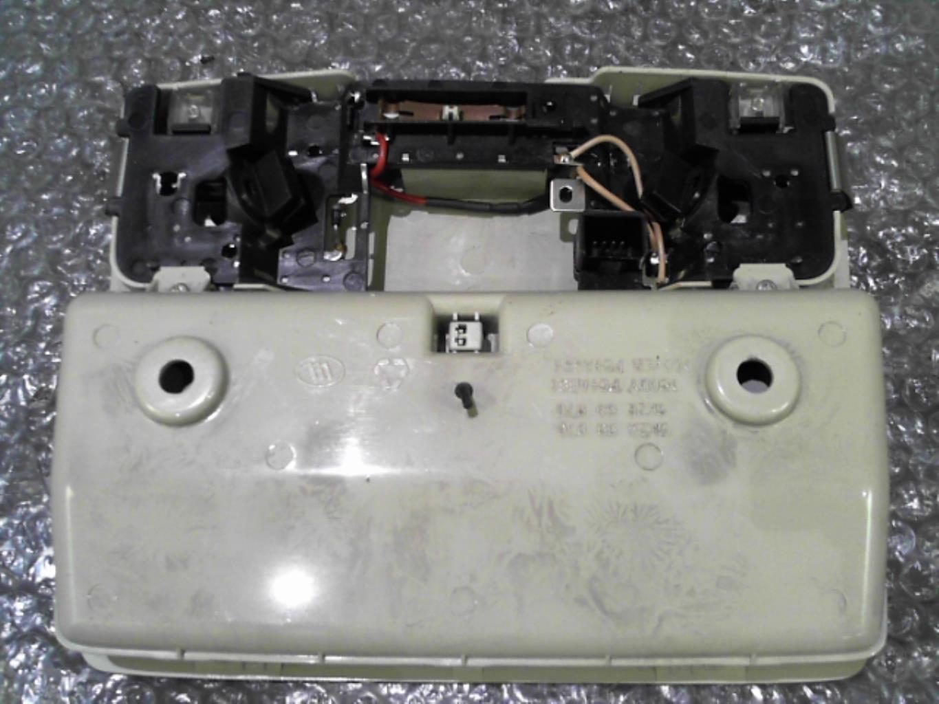 Eclairage de plafonnier MAZDA 5 1 PHASE 2 Diesel - 1