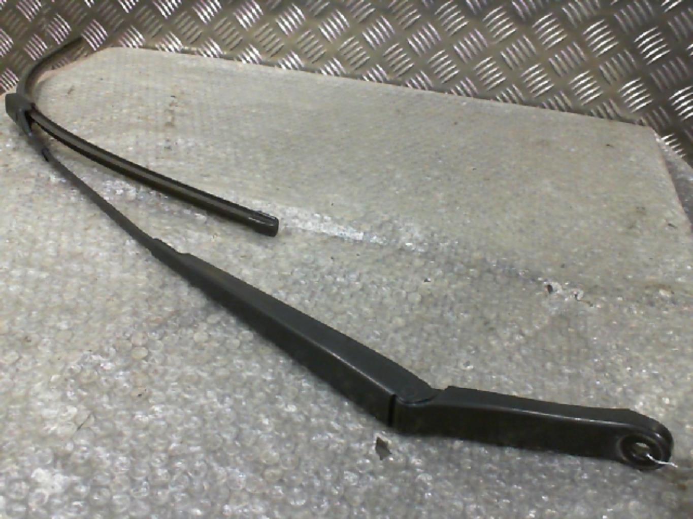 Braccio tergicristallo anteriore sinistro PEUGEOT 508 1 PHASE 1 Diésel - 1