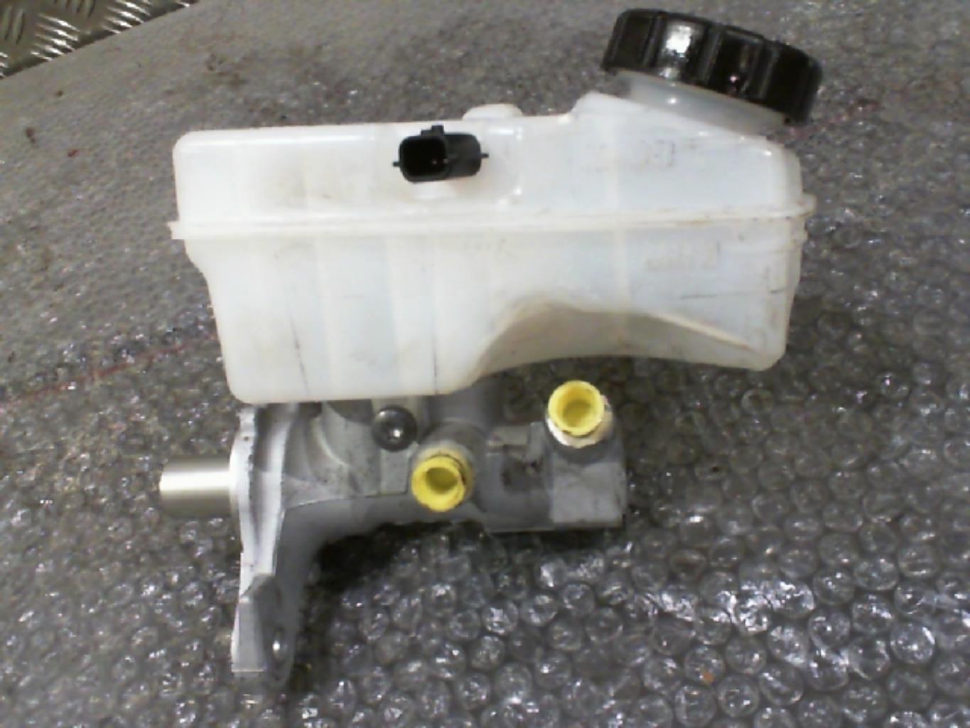 Cilindro maestro (freno) RENAULT CLIO 4 PHASE 2 Gasolina - 1