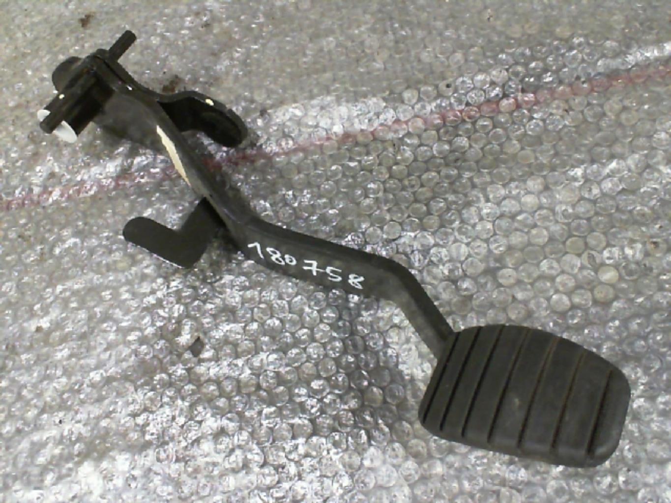 Pedale d'embrayage RENAULT TWINGO 3 PHASE 1 Essence - 1