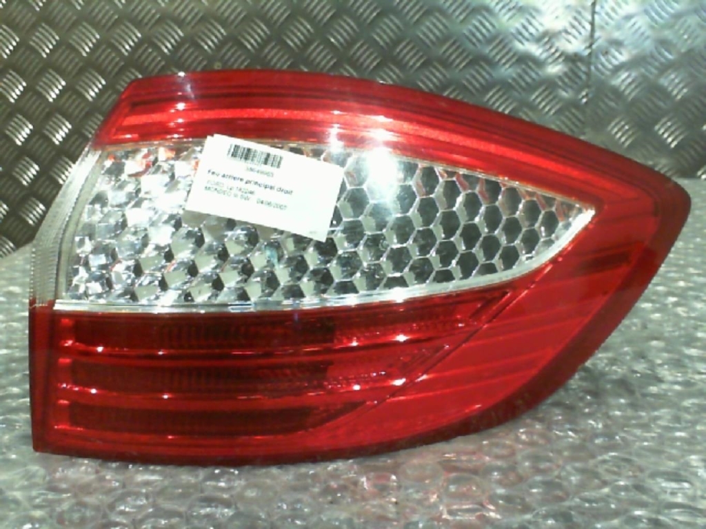 Fanale posteriore principale destro (luci) FORD MONDEO 3 PHASE 1 BREAK Diésel - 1