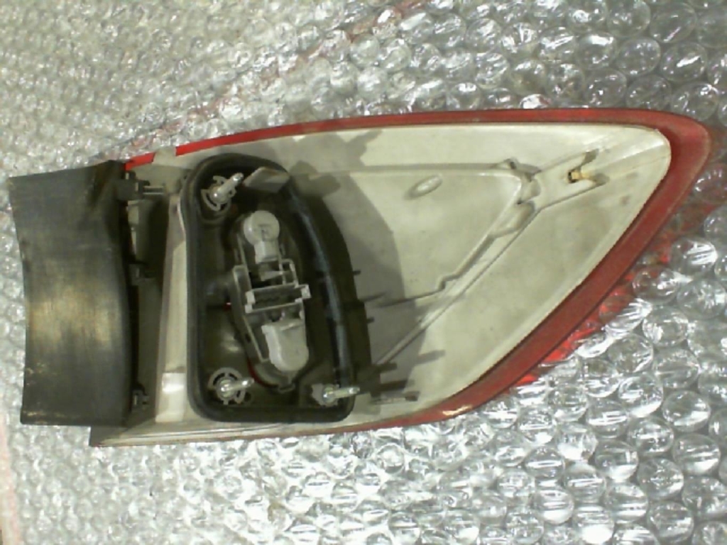 Fanale posteriore principale sinistro (luci) FORD MONDEO 3 PHASE 1 BREAK Diésel - 1
