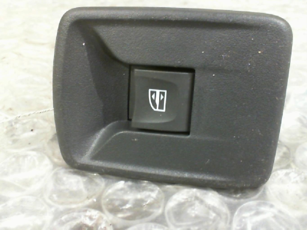 Interruttore lavacristalli anteriore destro DACIA DOKKER PHASE 1 Gasolina/GLP - 1