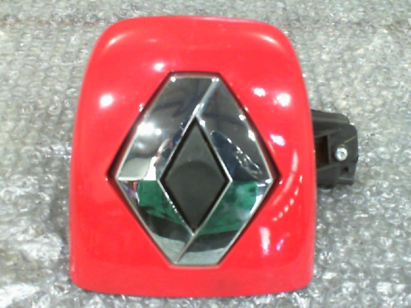 Bouton de coffre RENAULT CLIO 2 CAMPUS PHASE 2 Essence - 1