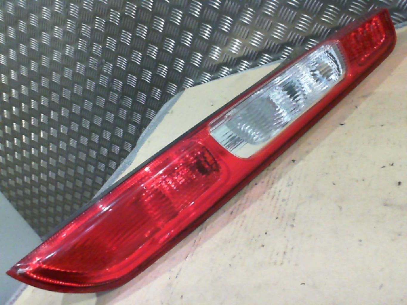 Fanale posteriore principale destro (luci) FORD FOCUS 2 PHASE 1 Gasolina - 1