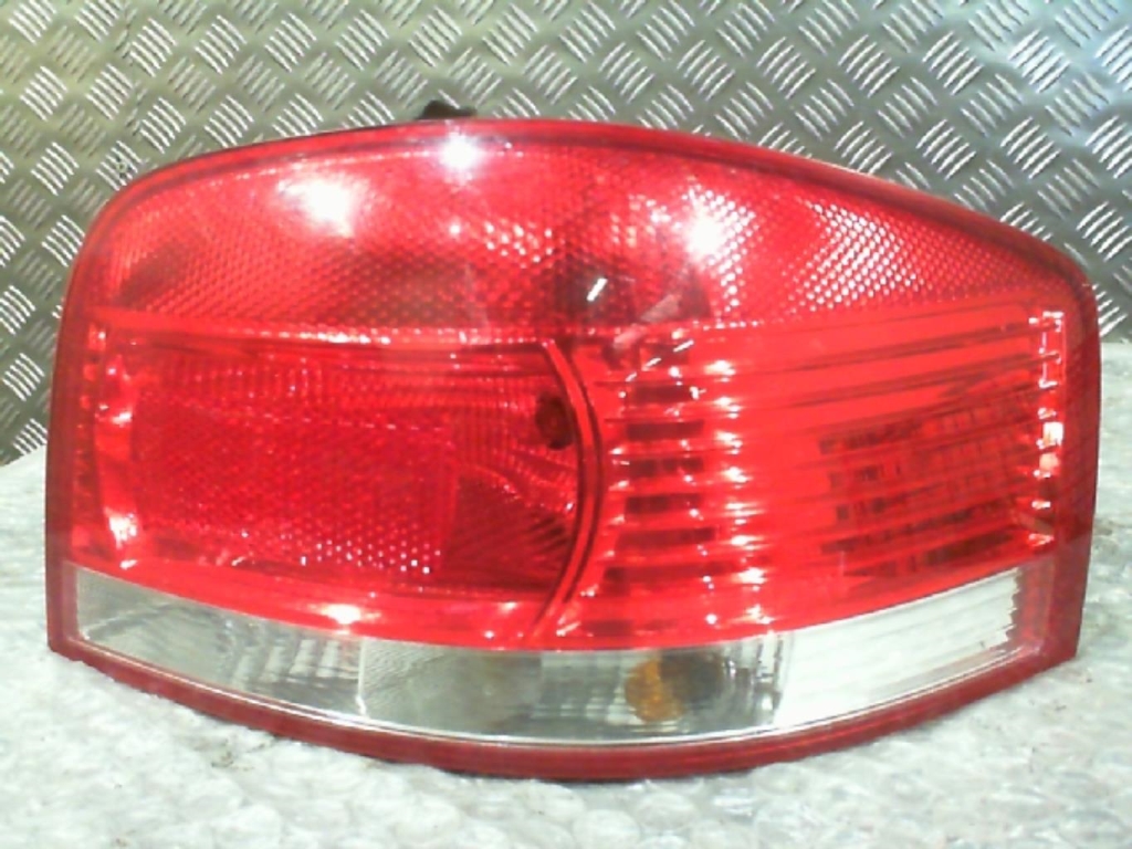 Feu arriere principal droit (feux) AUDI A3 2 PHASE 2 Diesel - 1