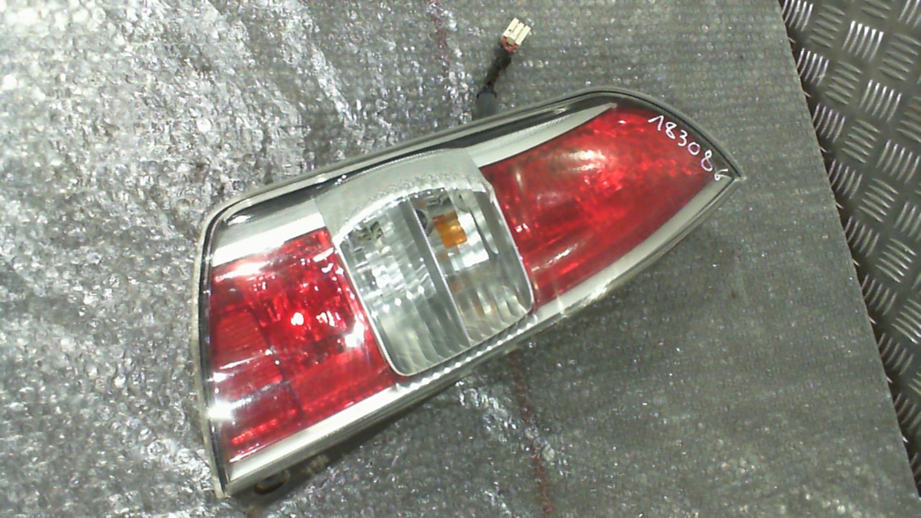 Fanale posteriore principale sinistro (luci) DAIHATSU SIRION 2 Gasolina - 1
