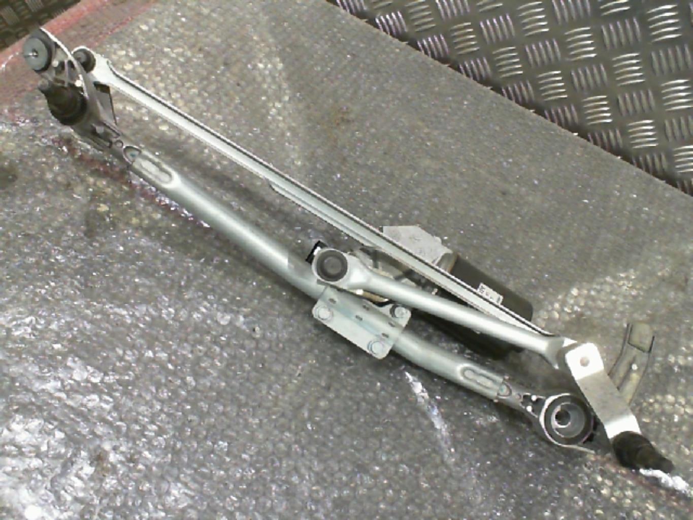 Motore tergicristallo anteriore BMW SERIE 3 E90 PHASE 1 Diésel - 1