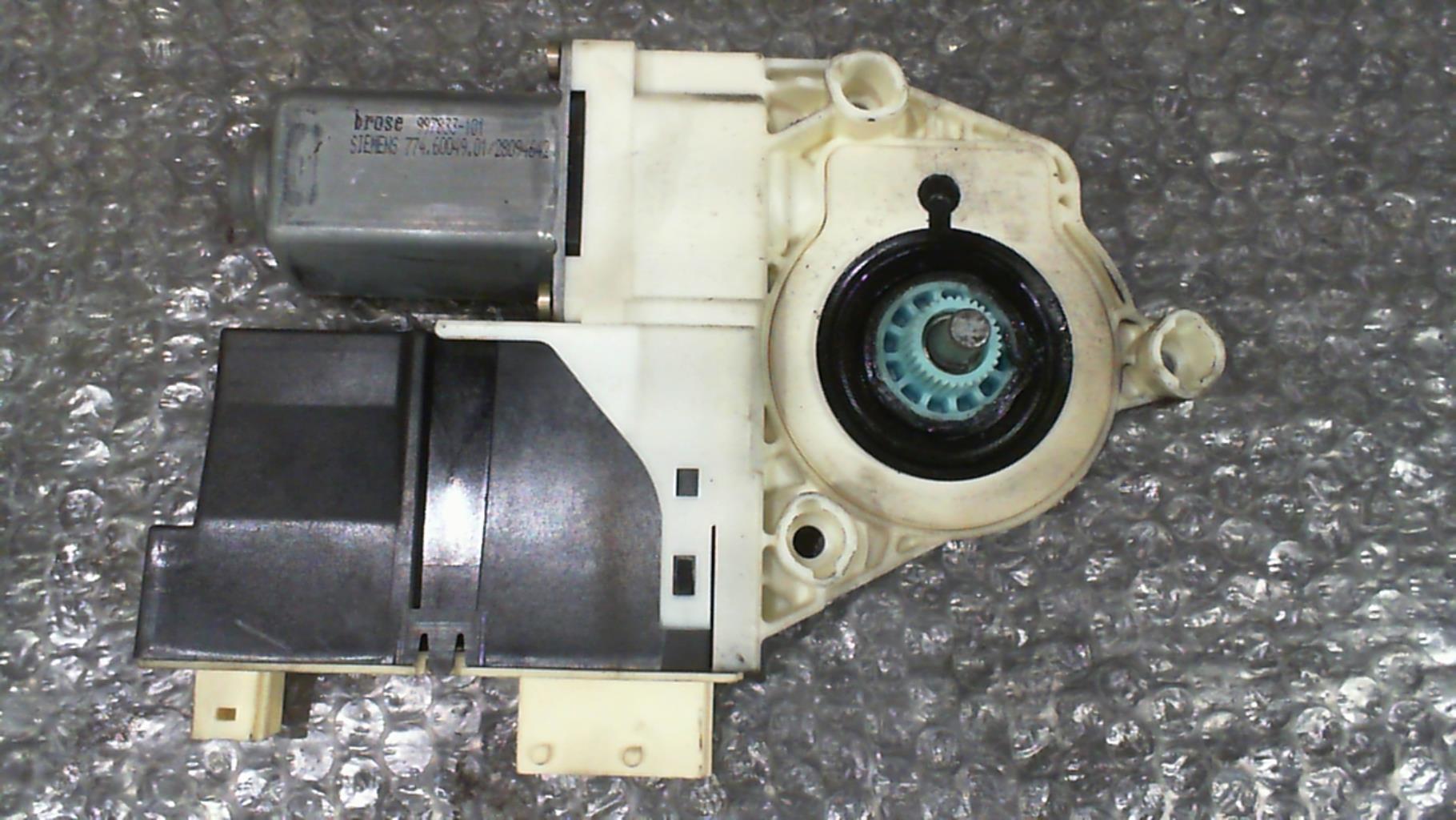 Motore alzacristalli anteriore sinistro CITROEN C5 1 PHASE 2 BREAK Diésel - 1