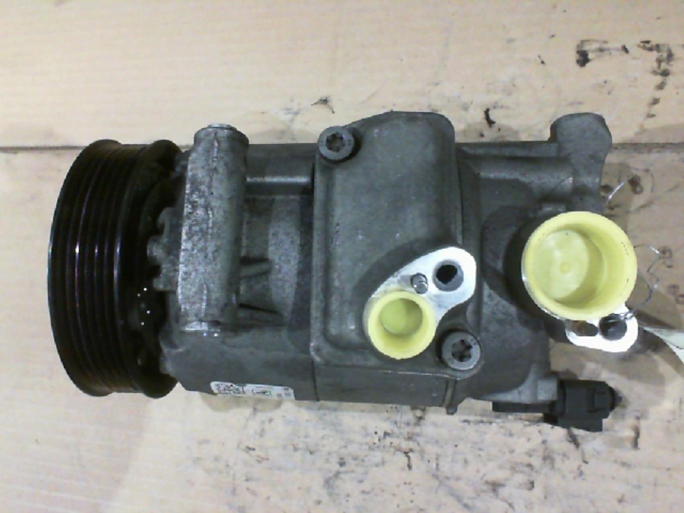 Compresseur clim VOLKSWAGEN PASSAT 4 PHASE 2 BREAK Diesel - 1