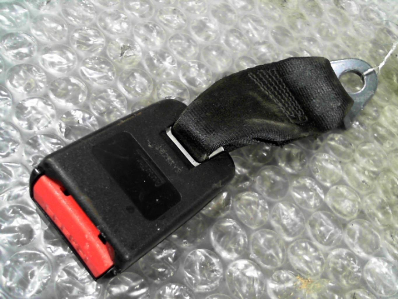 Aggancio cintura sicurezza posteriore destro PEUGEOT 106 PHASE 2 Gasolina - 1