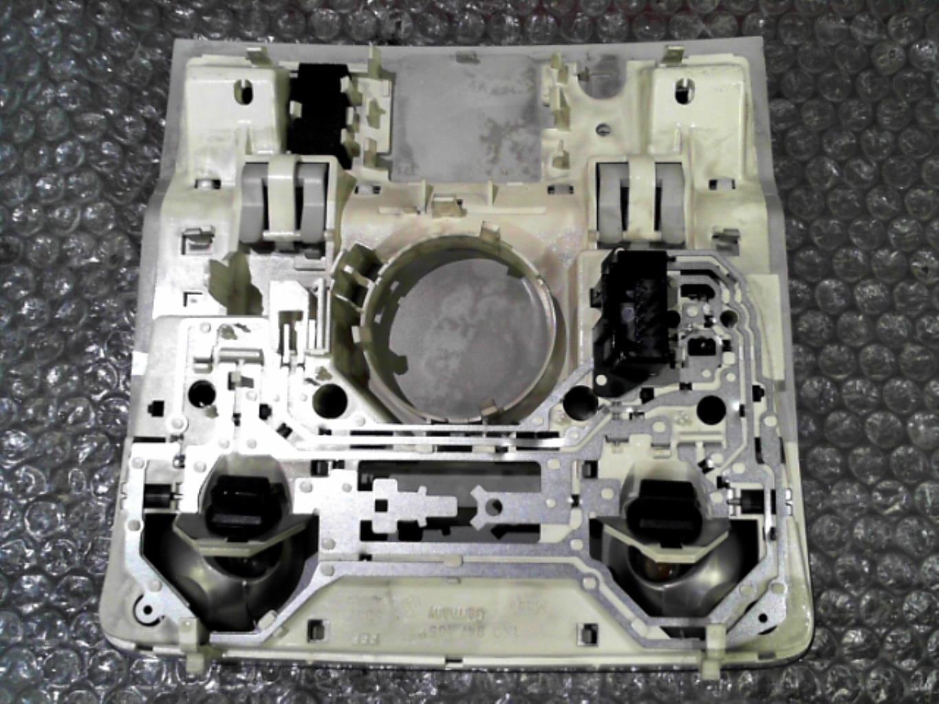 Eclairage de plafonnier VOLKSWAGEN PASSAT 5 Diesel - 1