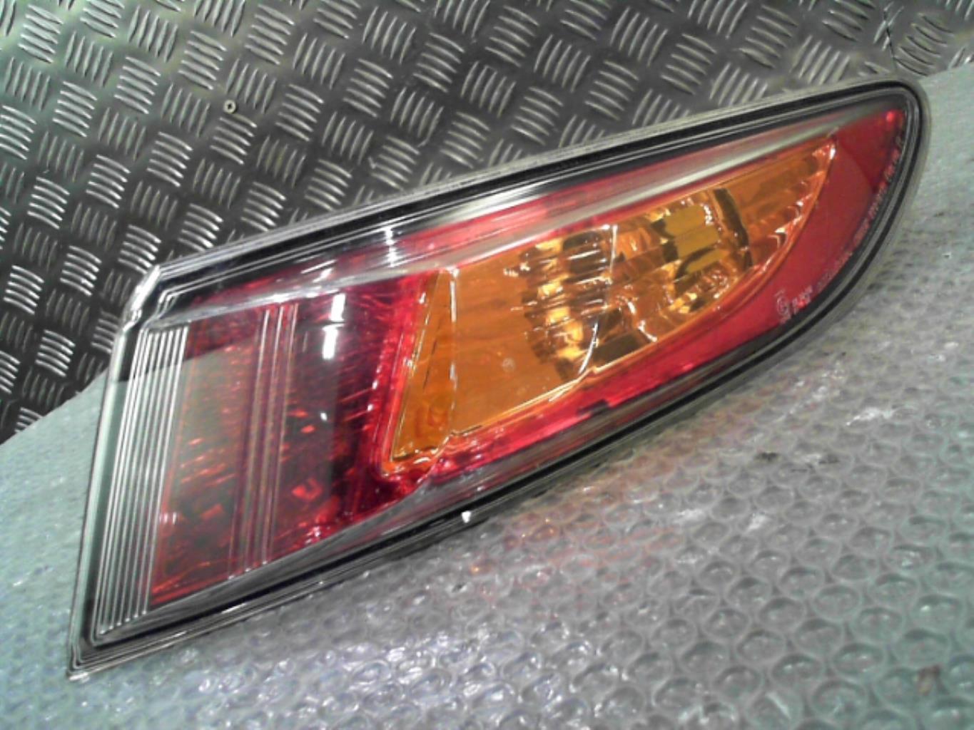 Fanale posteriore principale destro (luci) HONDA CIVIC 8 PHASE 1 Diésel - 1