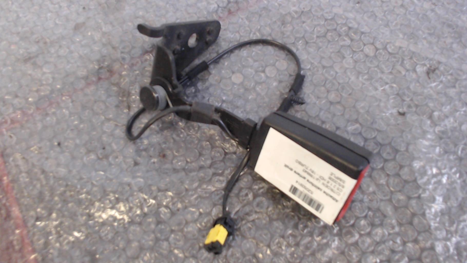 Aggancio cintura sicurezza posteriore destro CITROEN C5 2 Diésel - 1