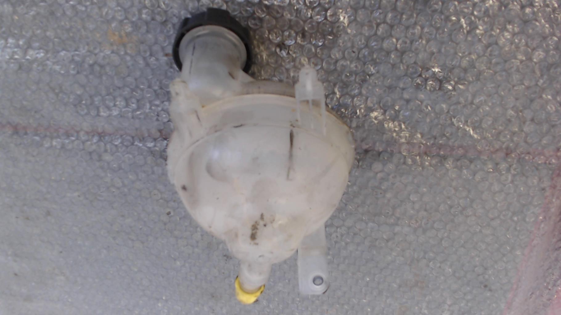 Vase d'expansion CITROEN C4 2 PHASE 1 Diesel - 1