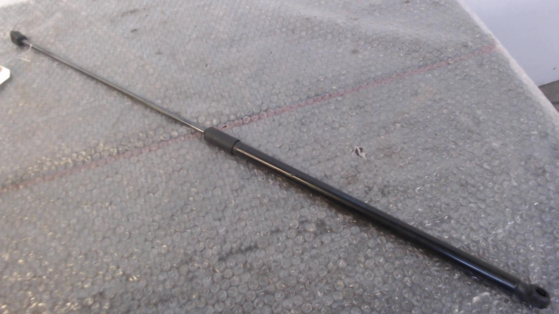 Verin de capot VOLKSWAGEN GOLF 7 PHASE 1 Diesel - 1