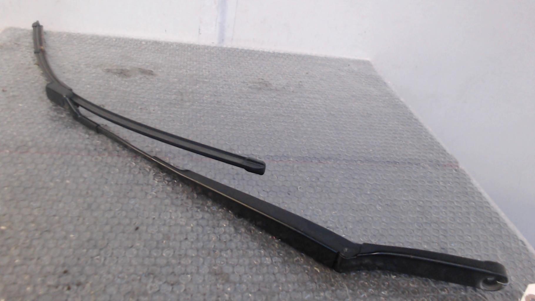 Braccio tergicristallo anteriore sinistro VOLKSWAGEN SCIROCCO 3 PHASE 1 COUPE Gasolina - 1