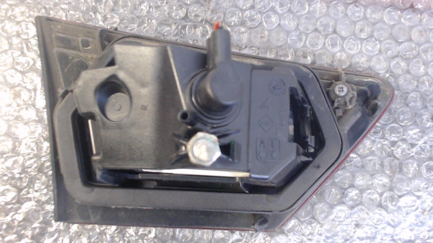 Feu arriere secondaire droit (feux) RENAULT CLIO 4 PHASE 1 Diesel - 1