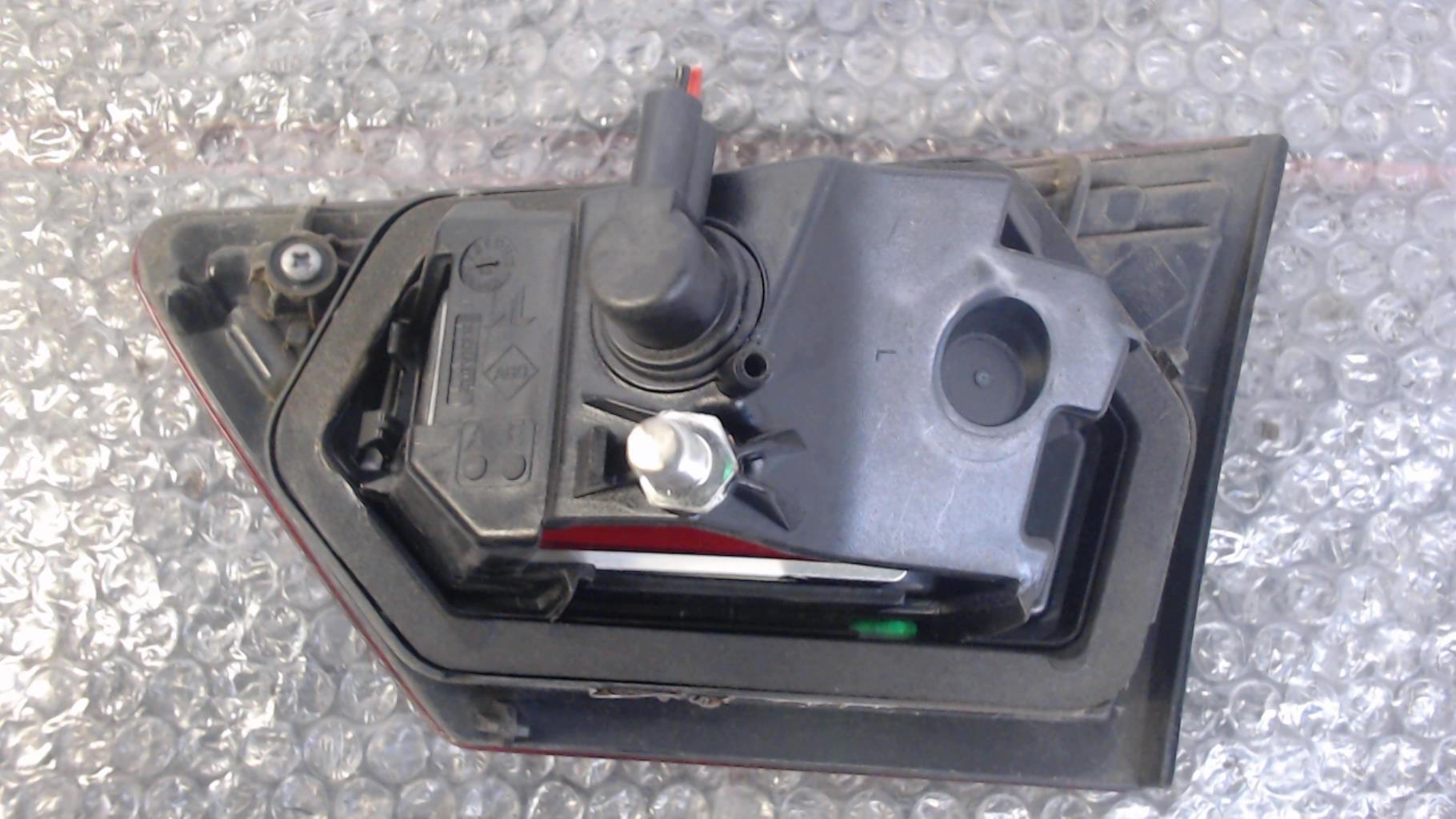 Feu arriere secondaire gauche (feux) RENAULT CLIO 4 PHASE 1 Diesel - 1