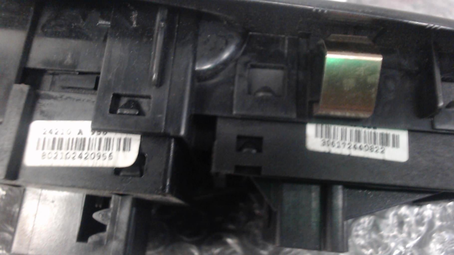 Interruttore alzacristalli FIAT PUNTO 3 Diésel - 1