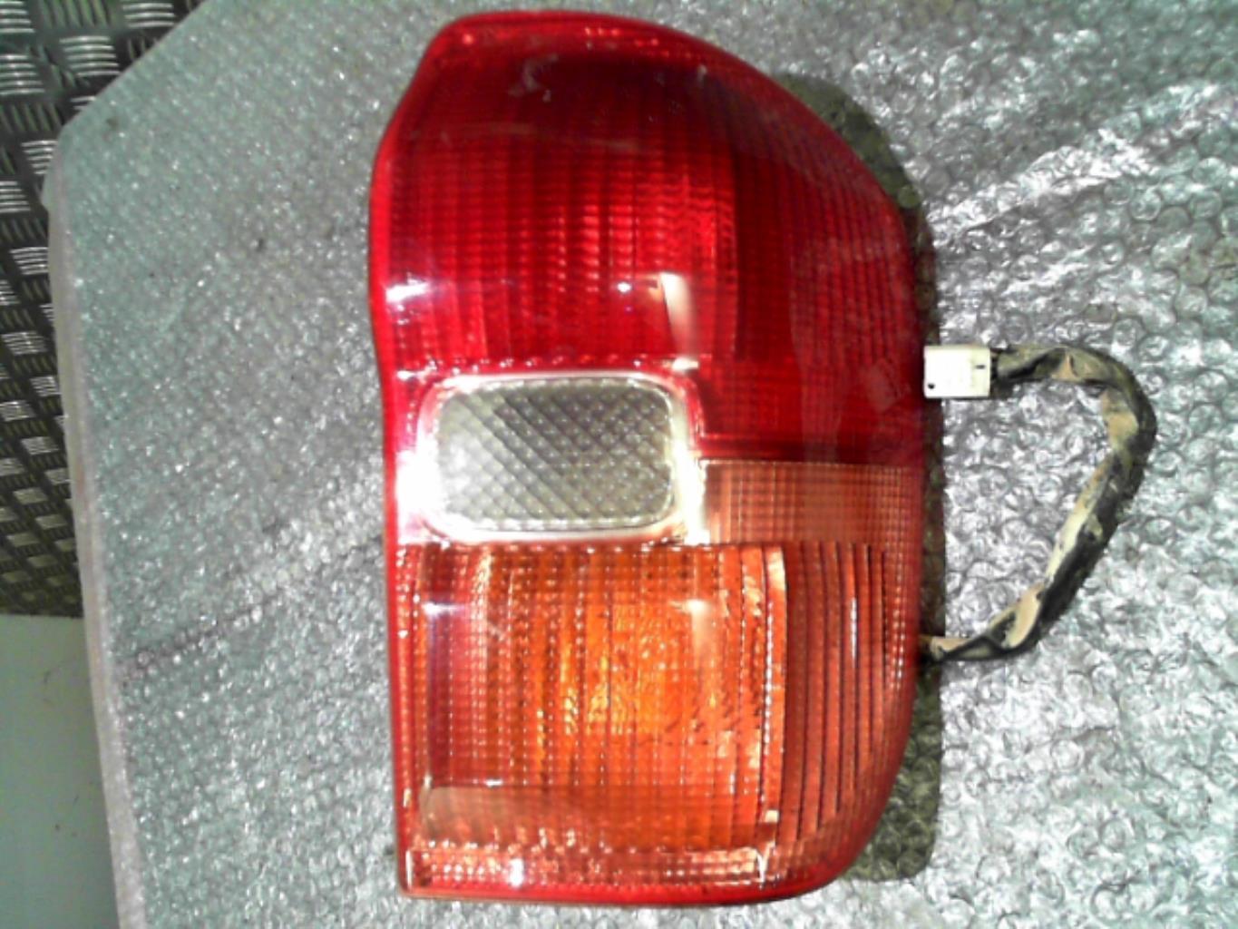 Fanale posteriore principale destro (luci) TOYOTA RAV4 2 PHASE 1 Diésel - 1