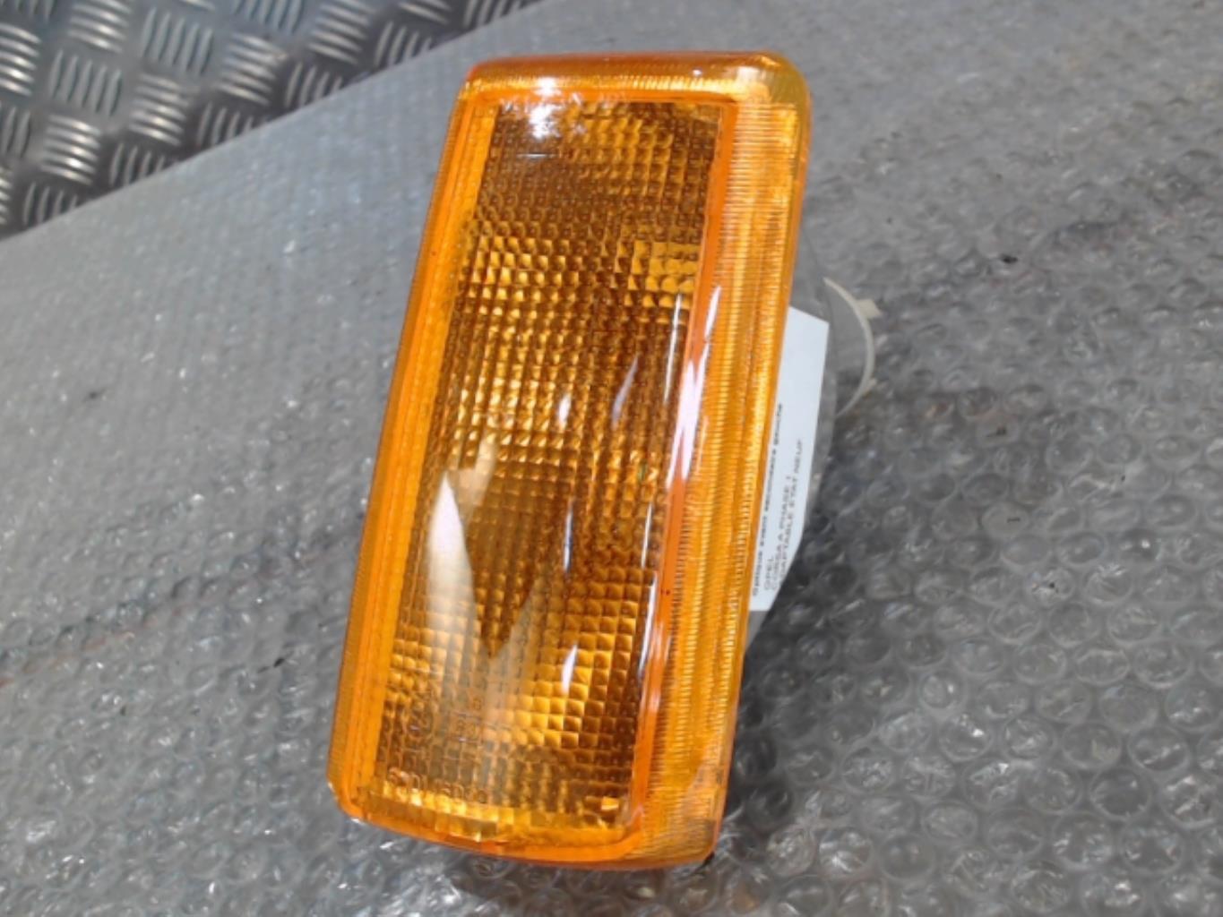 Optique avant secondaire gauche (feux)(clignotant) OPEL CORSA A PHASE 1  - 1