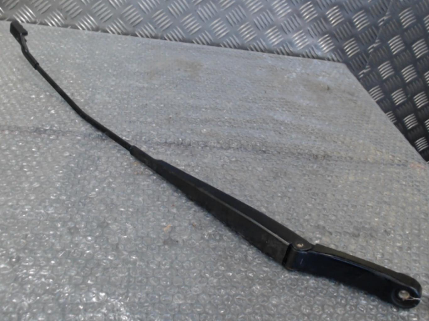 Braccio tergicristallo anteriore destro VOLKSWAGEN POLO 5 PHASE 1 Diésel - 1