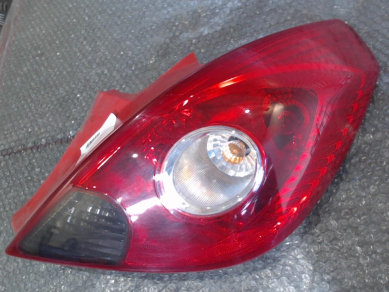 Fanale posteriore principale destro (luci) OPEL CORSA D PHASE 1 Gasolina - 1