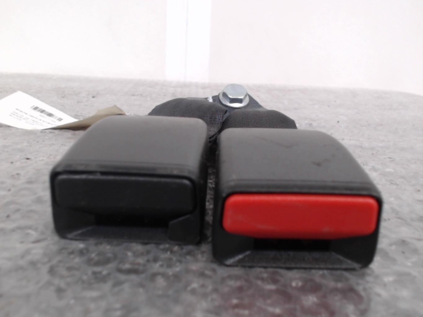 Aggancio cintura sicurezza posteriore sinistro DACIA SANDERO 2 PHASE 2 Diésel - 1