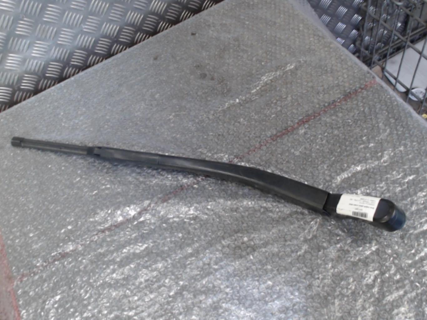 Braccio tergicristallo anteriore destro HONDA CIVIC 7 PHASE 1 Diésel - 1