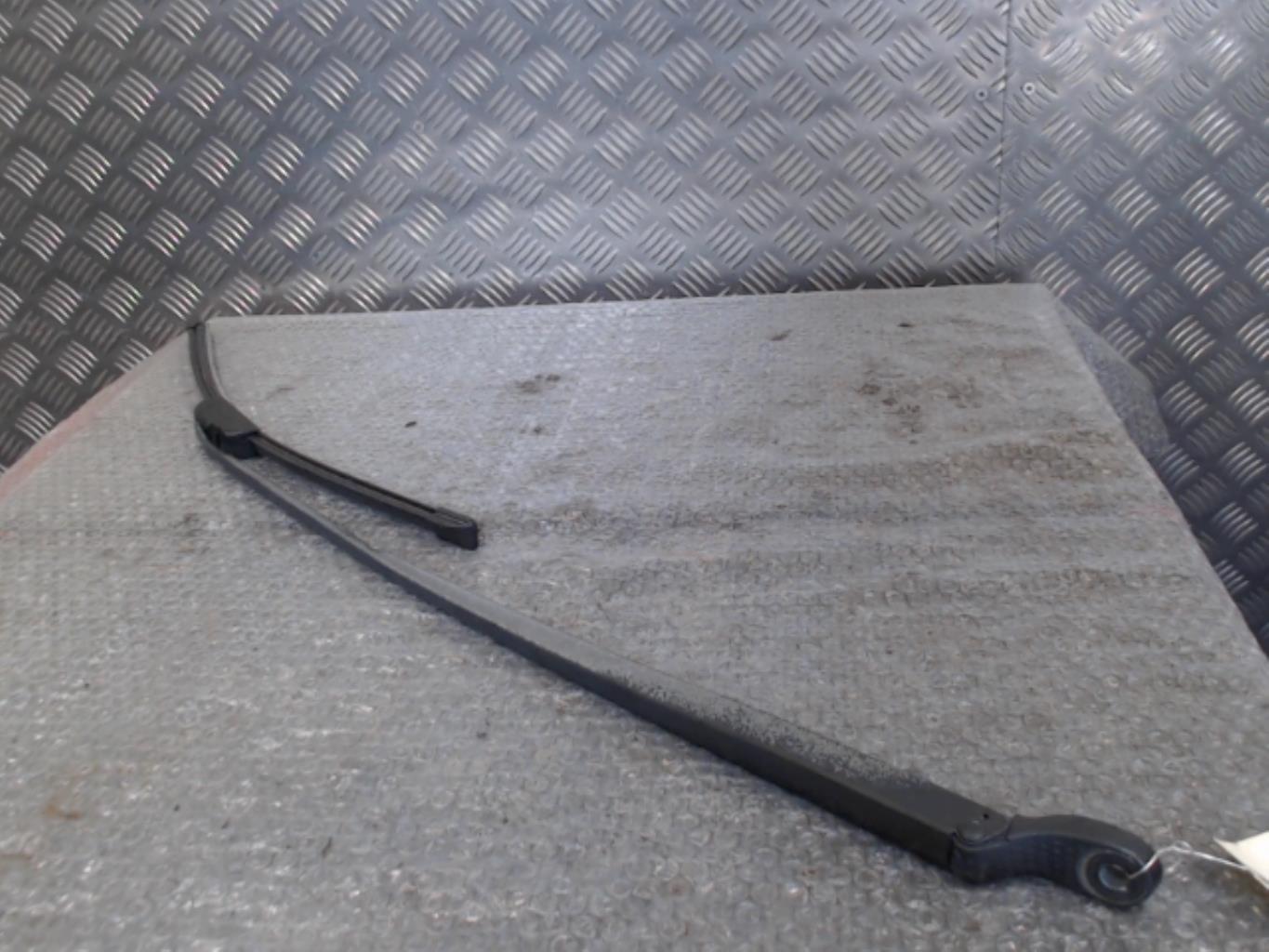 Braccio tergicristallo anteriore destro RENAULT LAGUNA 2 PHASE 2 Diésel - 1