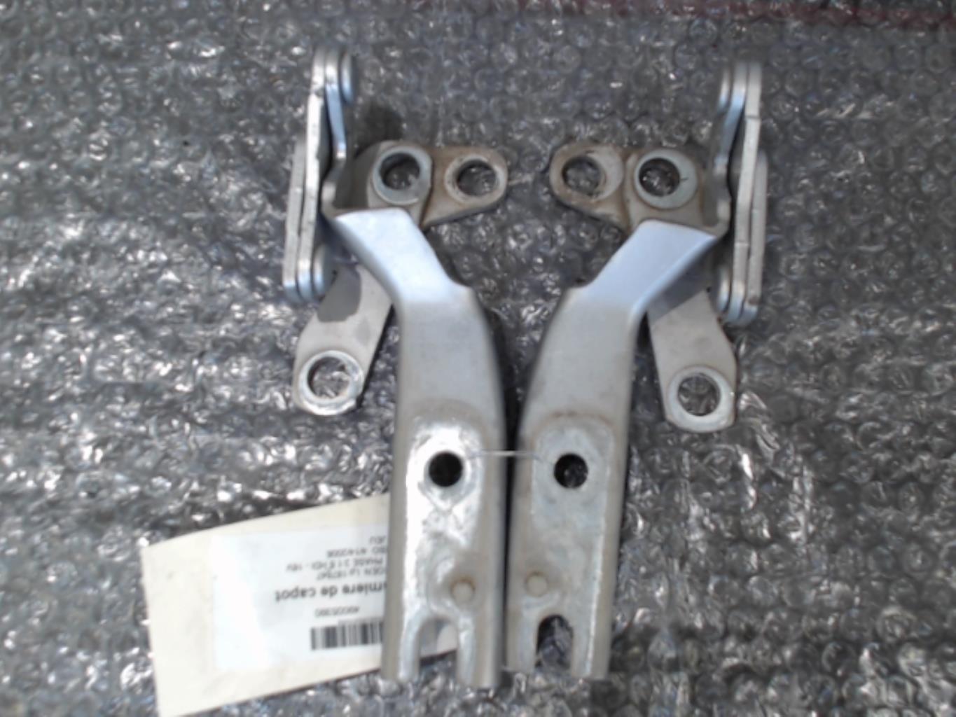 Charniere de capot CITROEN C5 1 PHASE 2 Diesel - 1