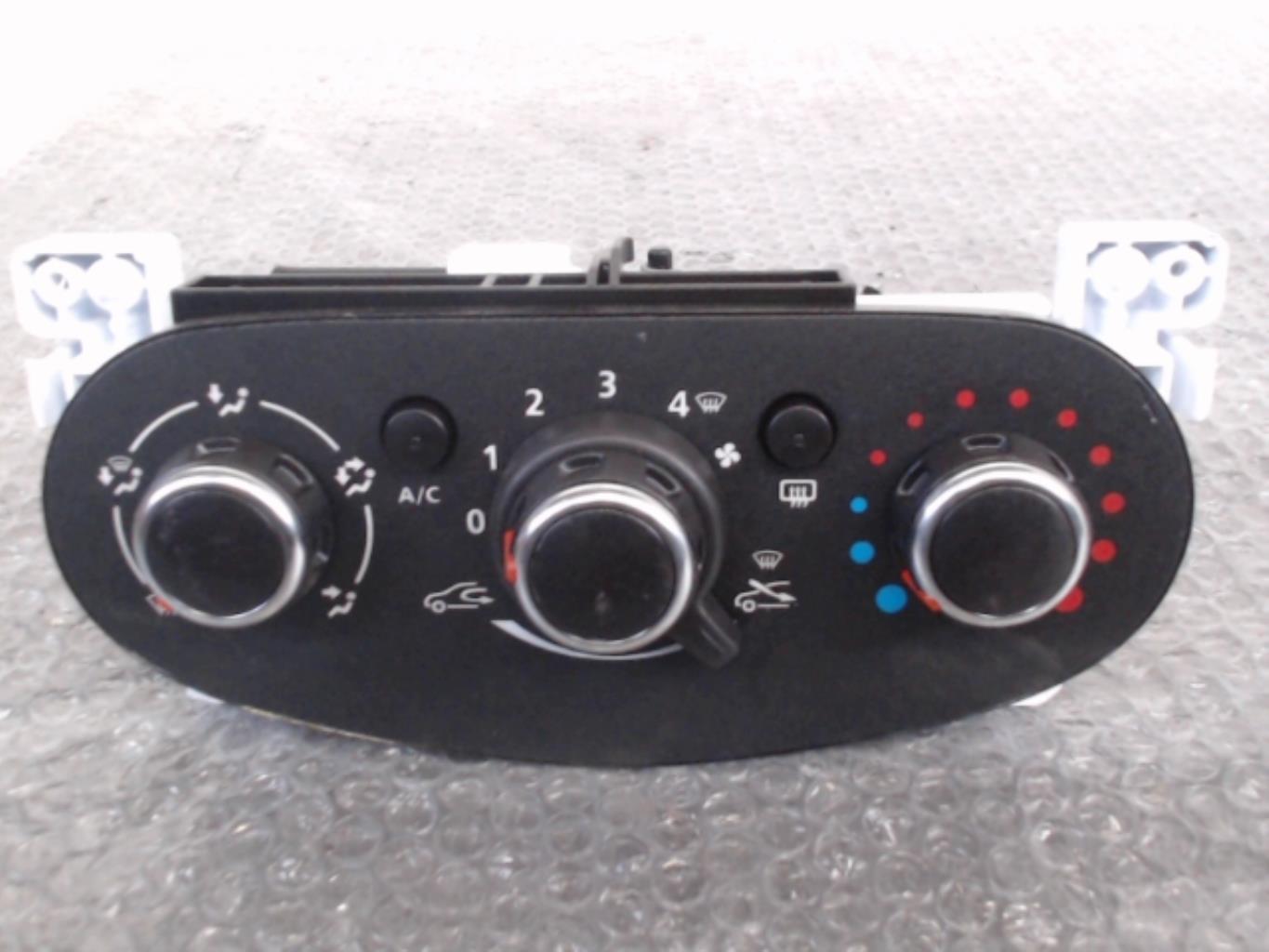Commande chauffage DACIA SANDERO 2 PHASE 2 Diesel - 1