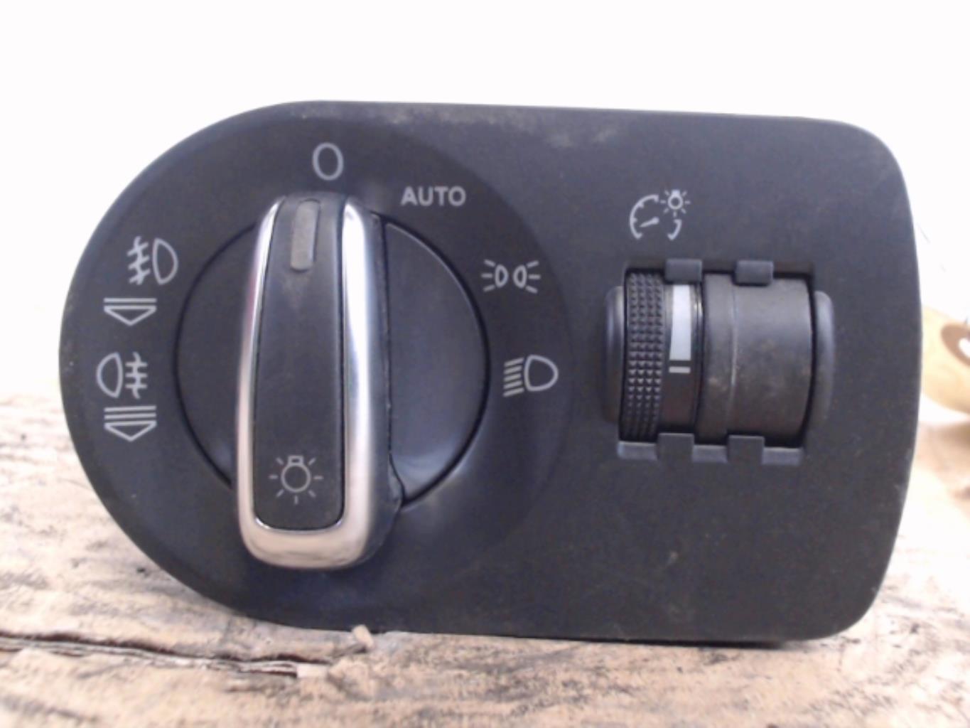 Commande de phare AUDI A3 2 SPORTBACK PHASE 2 Diesel - 1