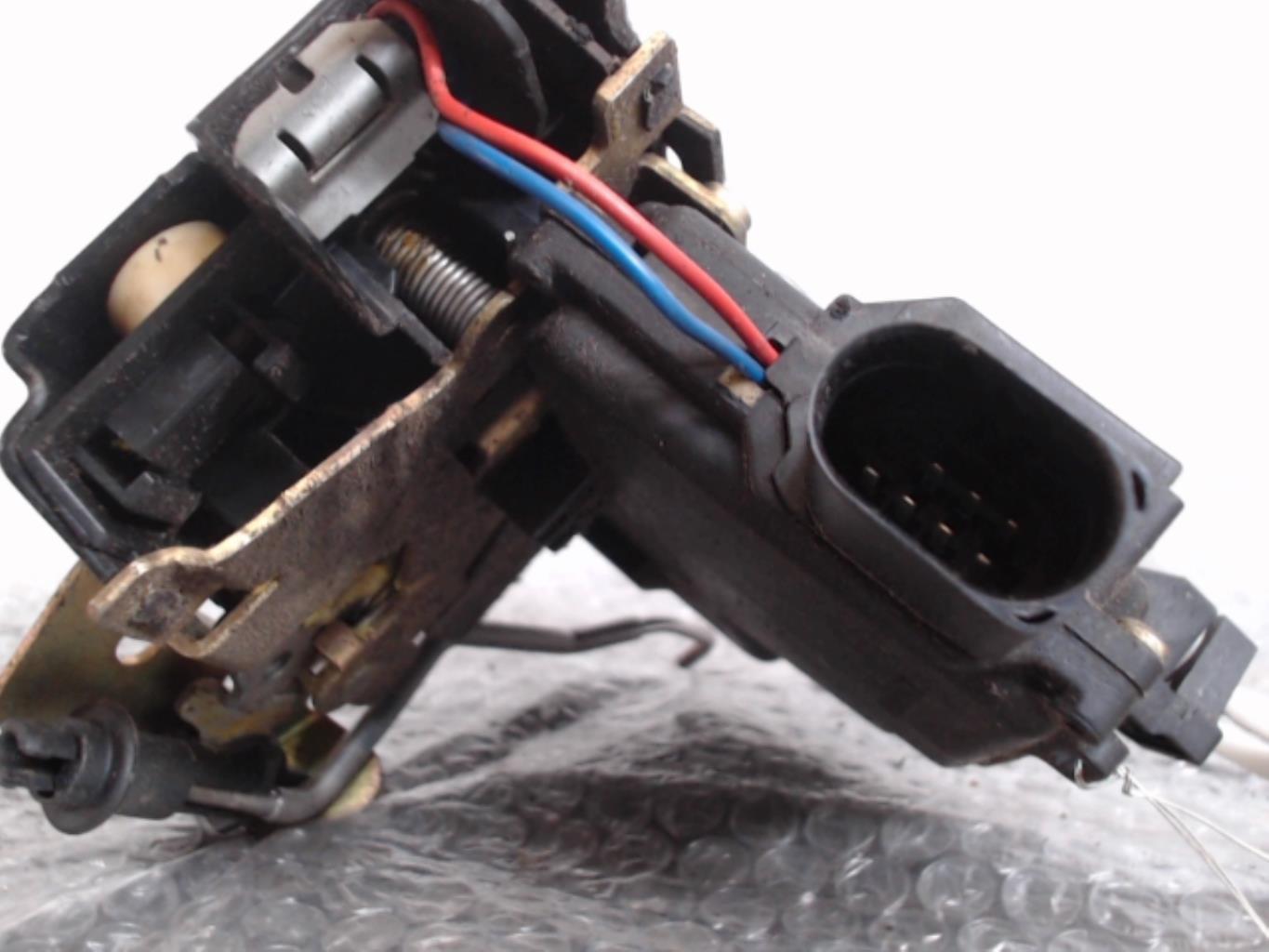 Serrure arriere gauche AUDI A6 2 AVANT PHASE 1 BREAK Diesel - 1