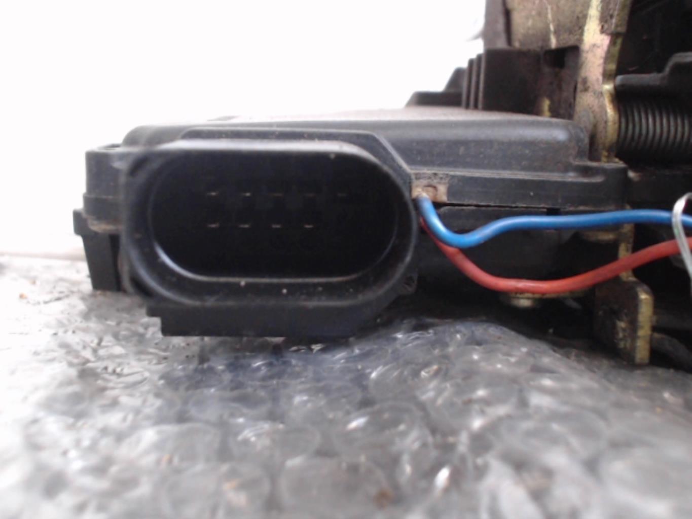 Serrure avant gauche AUDI A6 2 AVANT PHASE 1 BREAK Diesel - 1