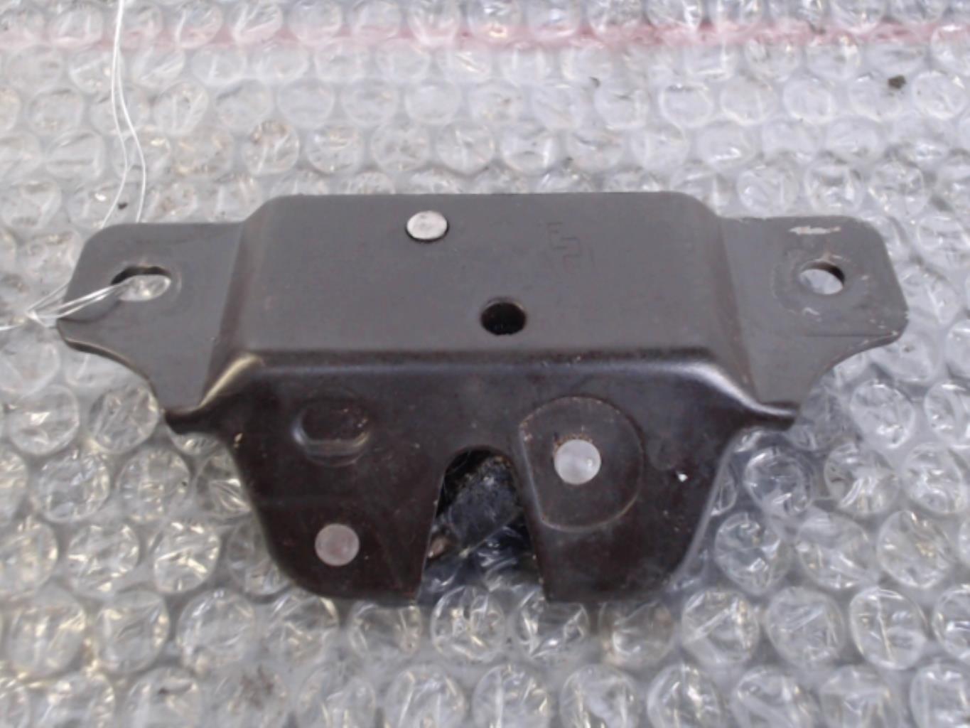 Serrure de coffre CITROEN SAXO PHASE 1  - 1