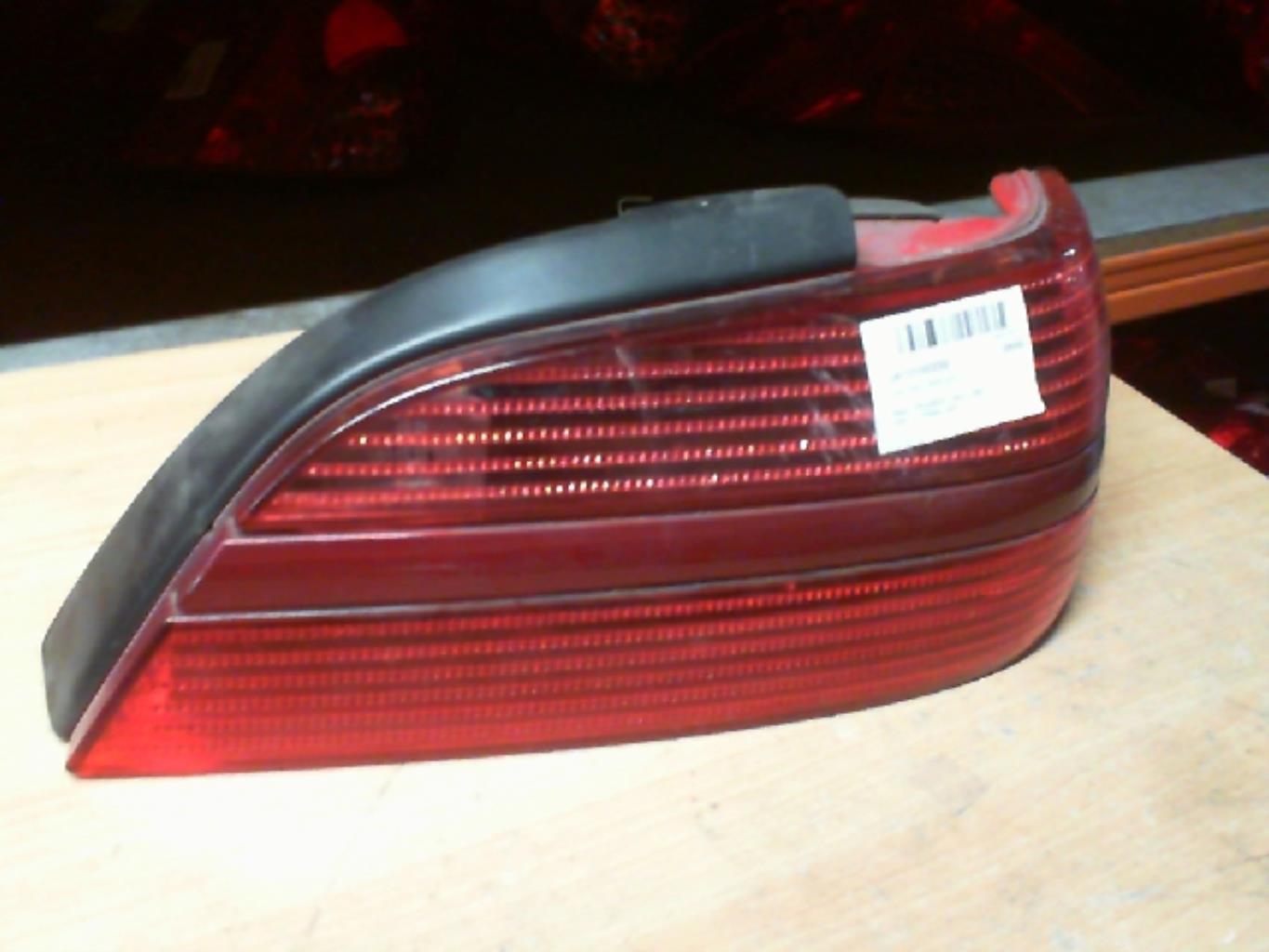 Fanale posteriore principale destro (luci) PEUGEOT 406 PHASE 1 Diésel - 1